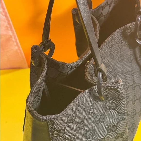 Gucci Black Monogram Tote hand bag comes with personal wallet in good condition - Picture 10 of 16